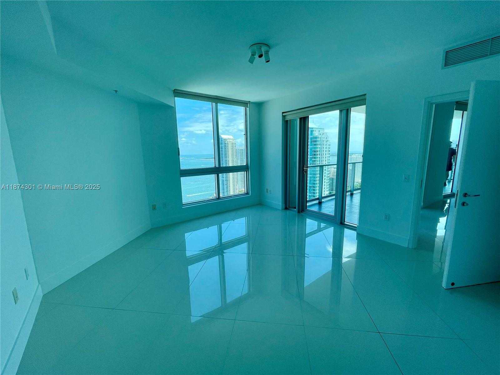 Small Image of 300 SOUTH BISCAYNE BLVD #T-3410, Miami Number 8