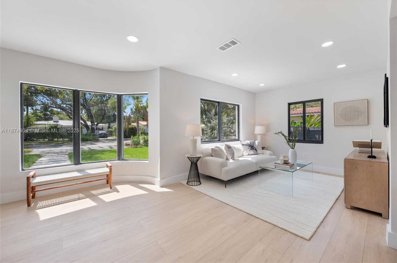 Small Image of 185 NORTH EAST 106TH ST, Miami Shores Number 5