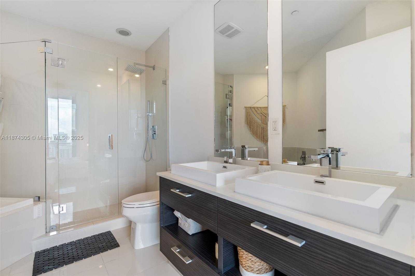 Small Image of 45 SOUTH WEST 9TH ST #4301, Miami Number 14
