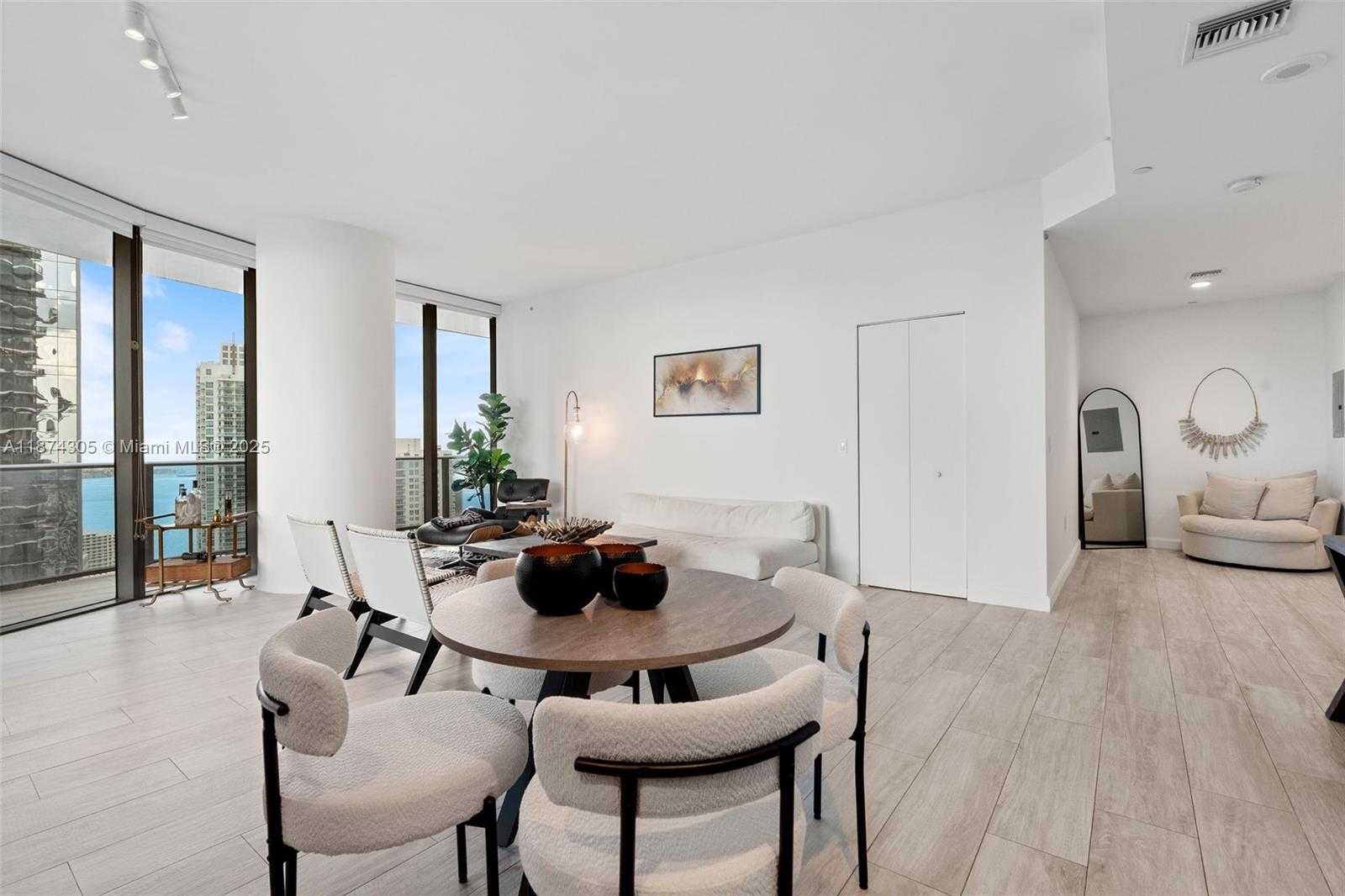 Small Image of 45 SOUTH WEST 9TH ST #4301, Miami Number 7