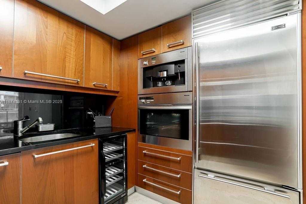 Small Image of 1331 BRICKELL BAY DR #906, Miami Number 5