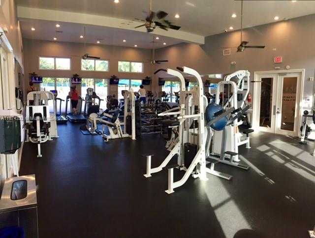 Small Image of 1140 OYSTERWOOD ST, Hollywood Number 12