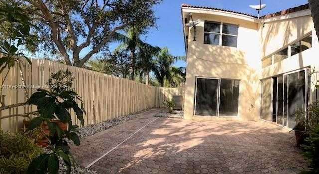 Small Image of 1140 OYSTERWOOD ST, Hollywood Number 6