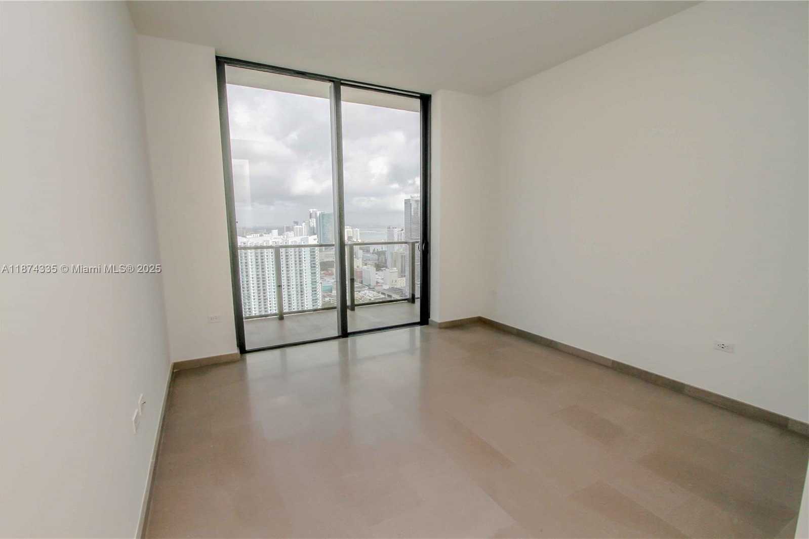 Small Image of 88 SOUTH WEST 7 #4111, Miami Number 11