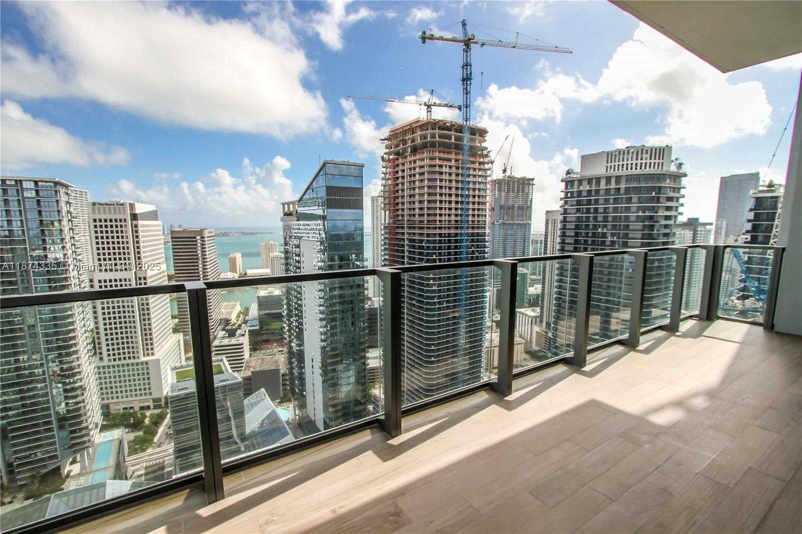 Small Image of 88 SOUTH WEST 7 #4111, Miami Number 16