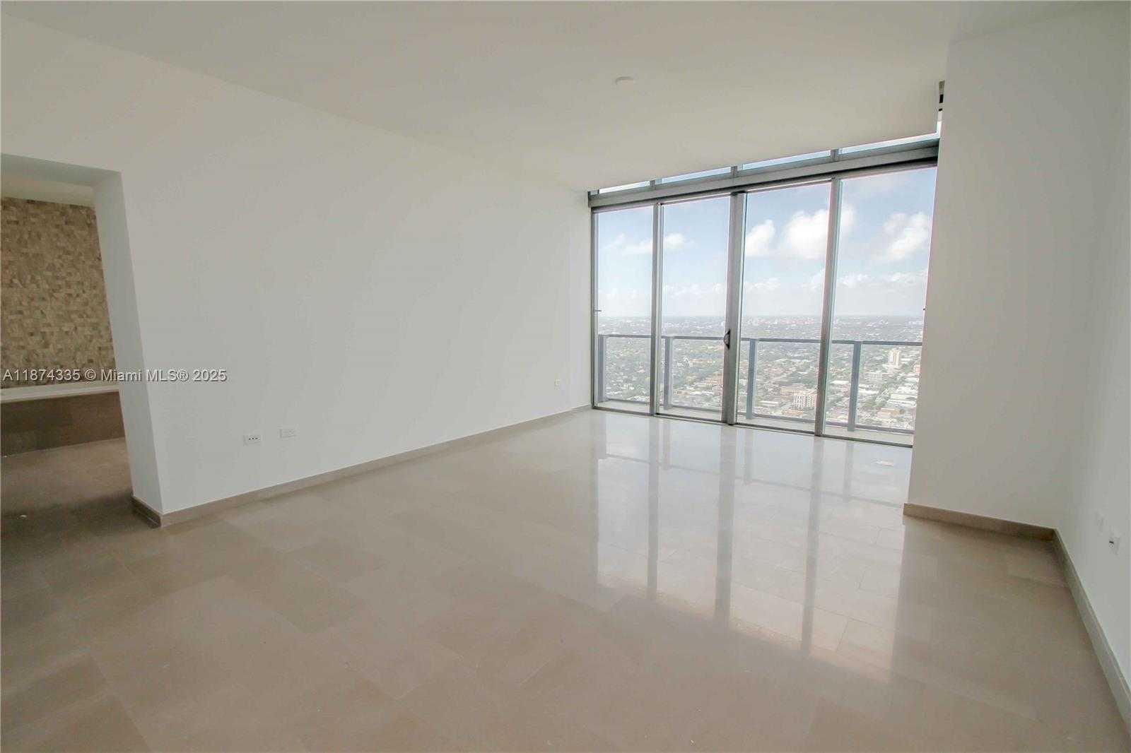 Small Image of 88 SOUTH WEST 7 #4111, Miami Number 8