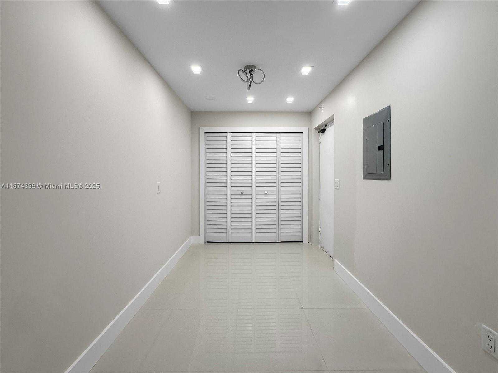 Small Image of 10185 COLLINS AVE #1206, Bal Harbour Number 14