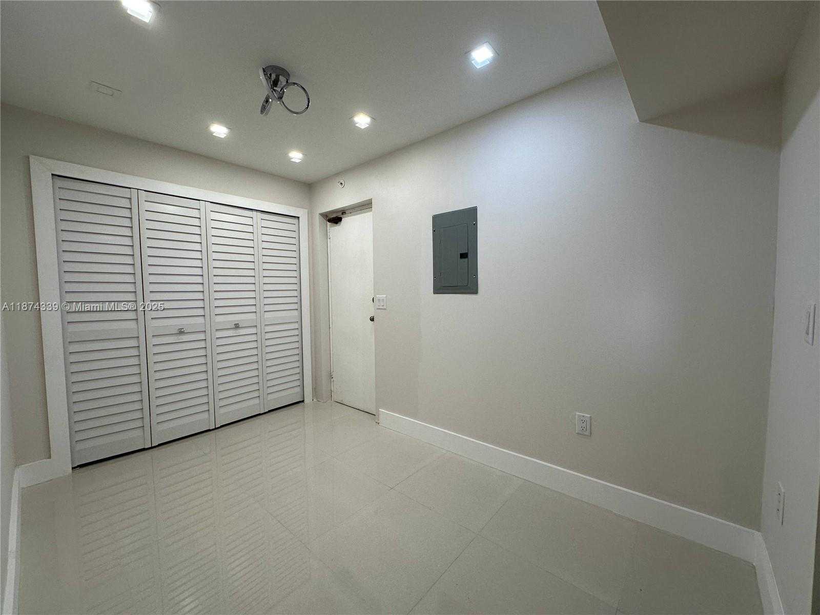 Small Image of 10185 COLLINS AVE #1206, Bal Harbour Number 15