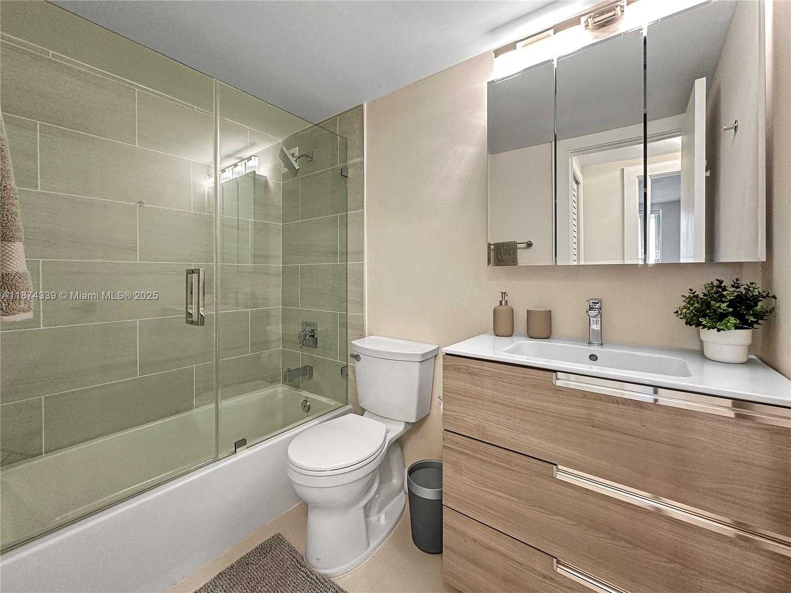 Small Image of 10185 COLLINS AVE #1206, Bal Harbour Number 17