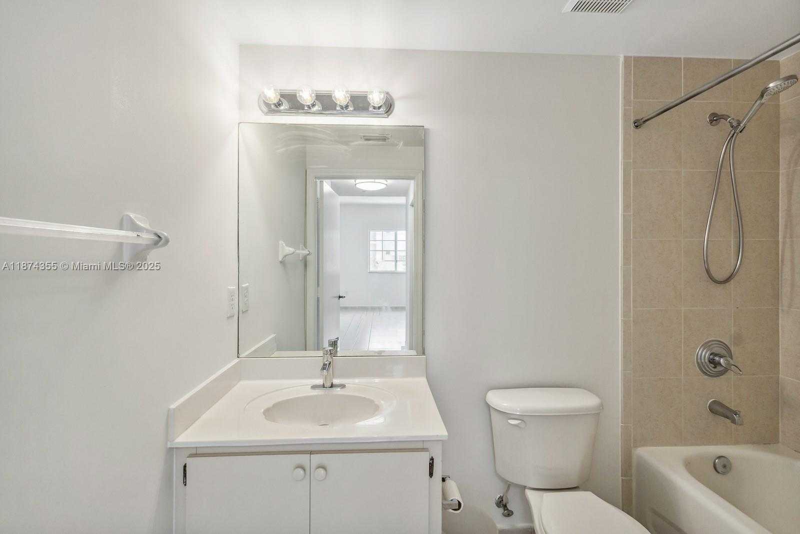 Small Image of 7270 NORTH WEST 114TH AVE #201, Doral Number 13