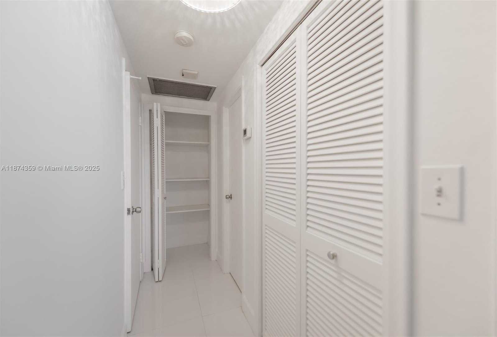 Small Image of 1980 SOUTH OCEAN DR #PHA, Hallandale Beach Number 22
