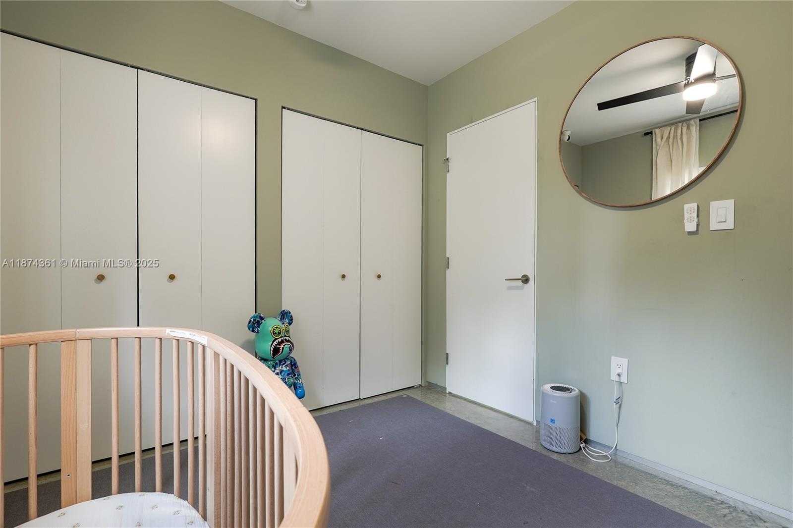 Small Image of 1747 NORTH WEST 31ST ST, Miami Number 14