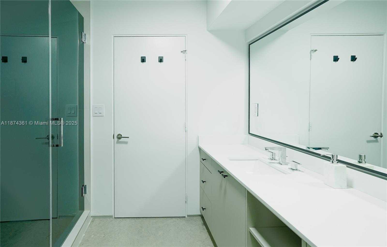Small Image of 1747 NORTH WEST 31ST ST, Miami Number 27