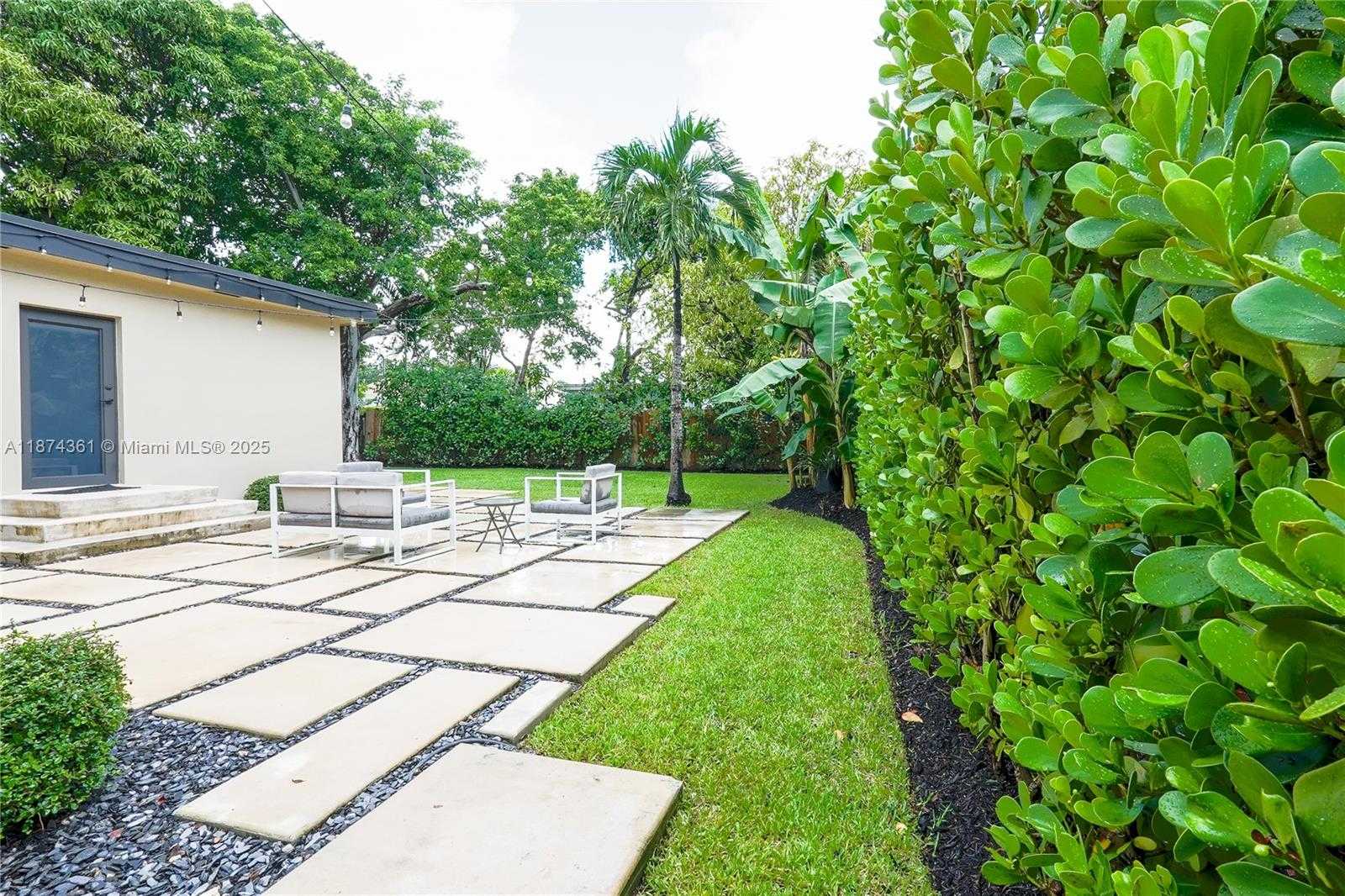 Small Image of 1747 NORTH WEST 31ST ST, Miami Number 30