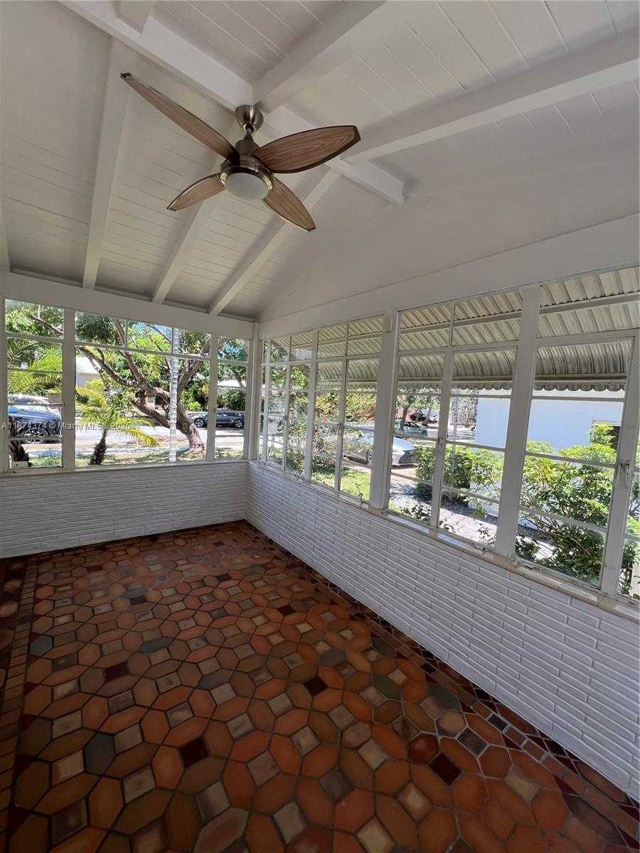 Small Image of 668 NORTH EAST 72ND TER, Miami Number 29