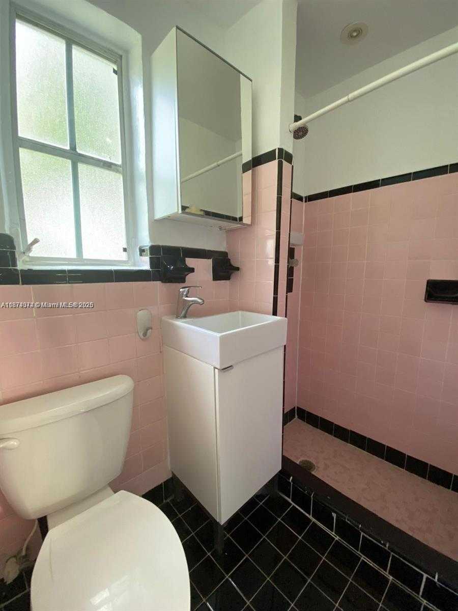 Small Image of 668 NORTH EAST 72ND TER, Miami Number 34