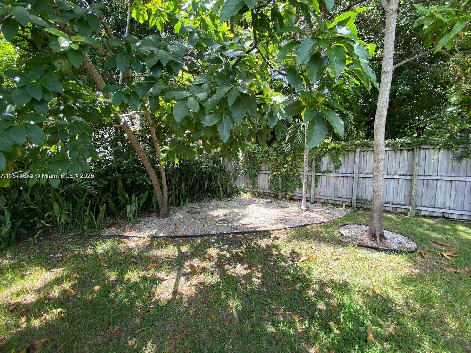 Small Image of 668 NORTH EAST 72ND TER, Miami Number 36