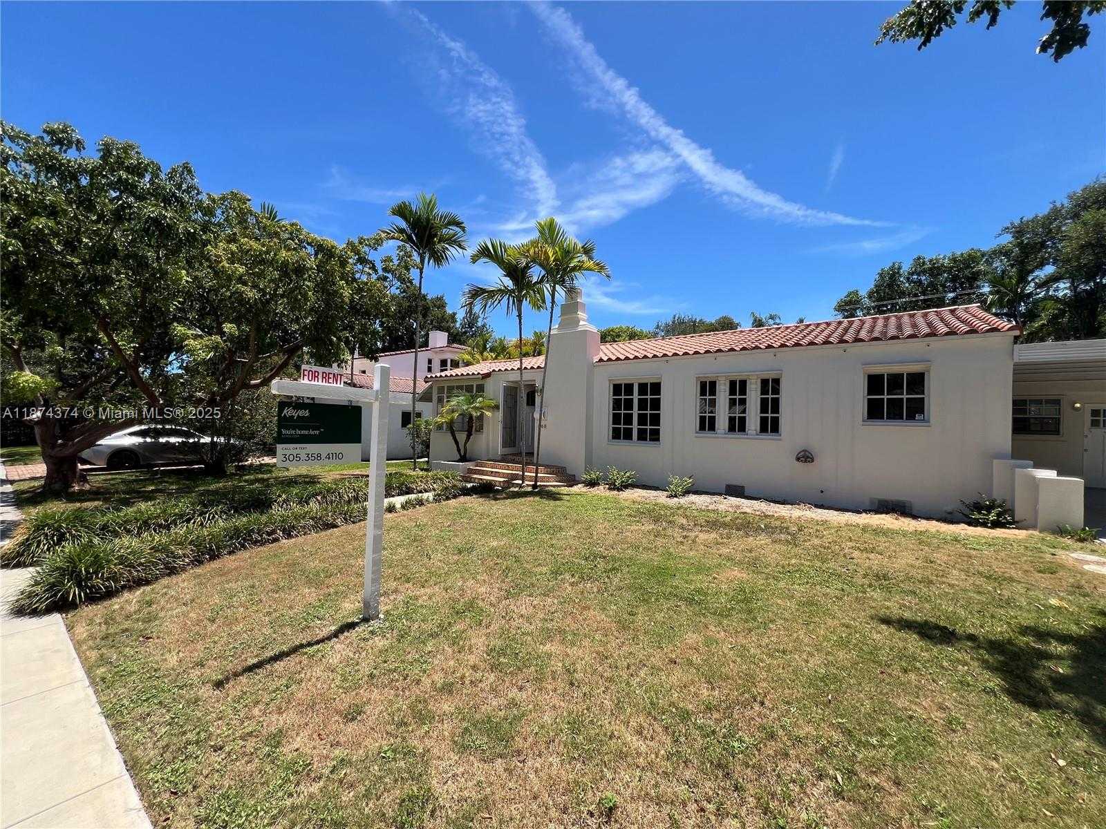 Small Image of 668 NORTH EAST 72ND TER, Miami Number 4