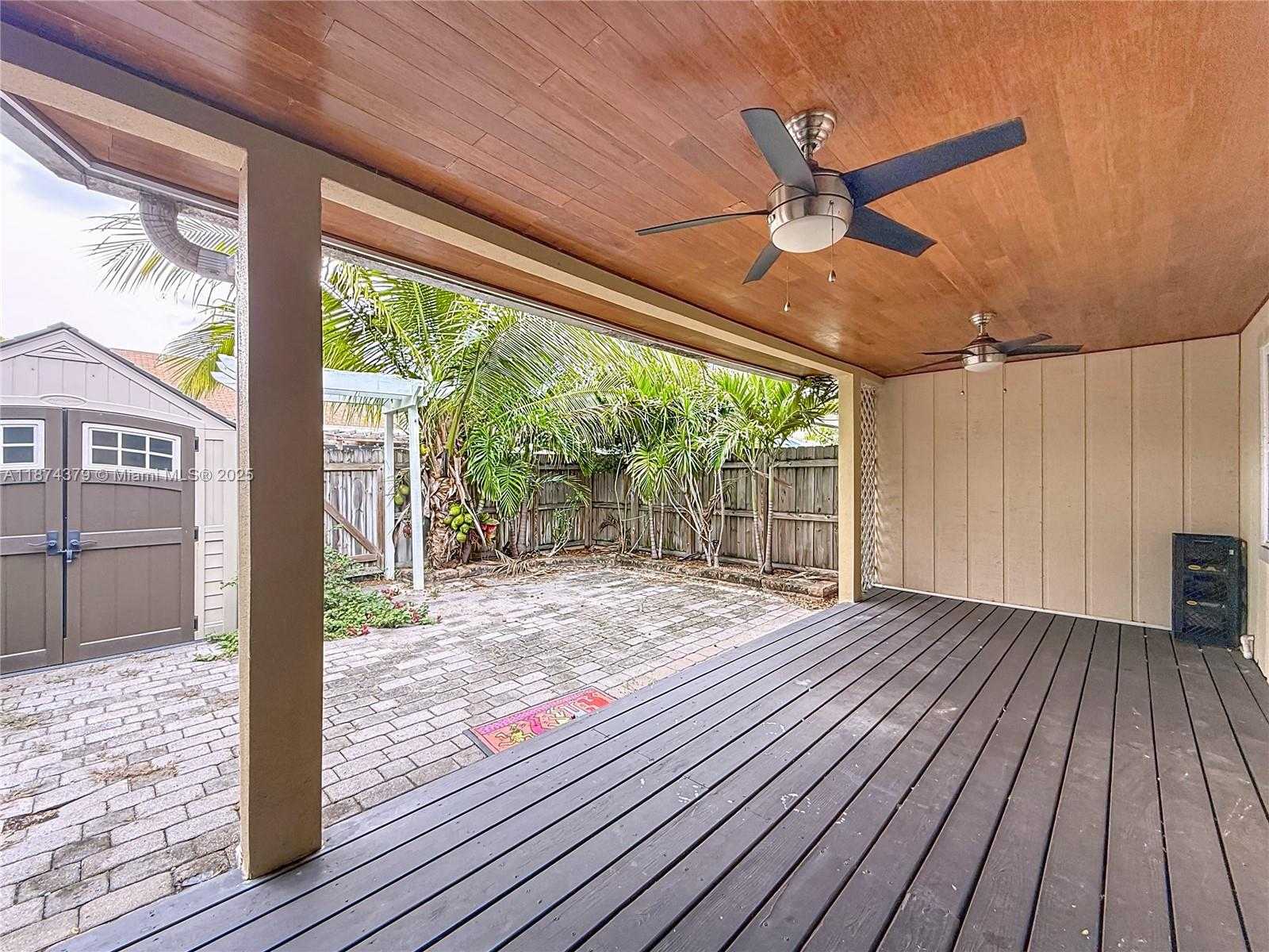 Small Image of Deerfield Beach Number 49