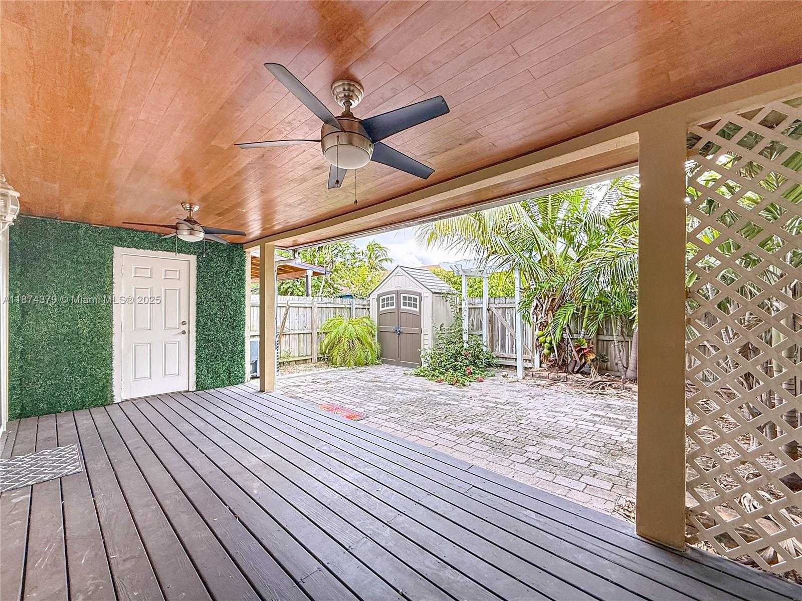 Small Image of Deerfield Beach Number 50