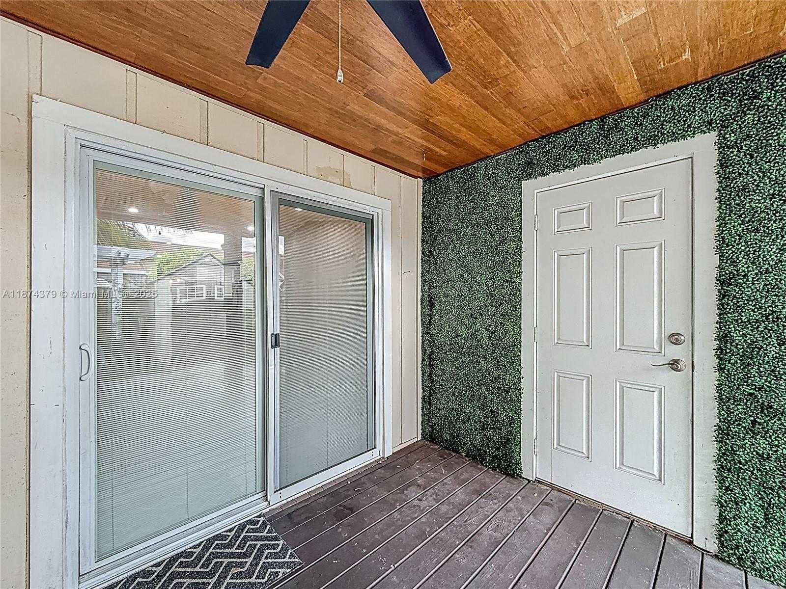 Small Image of Deerfield Beach Number 51
