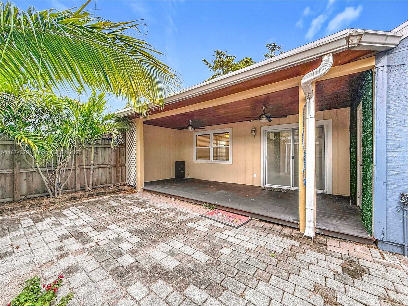 Small Image of Deerfield Beach Number 54