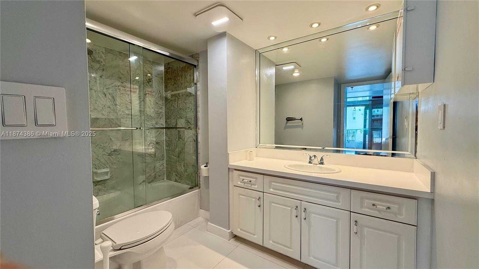 Small Image of 555 NORTH EAST 15TH ST #31D, Miami Number 31