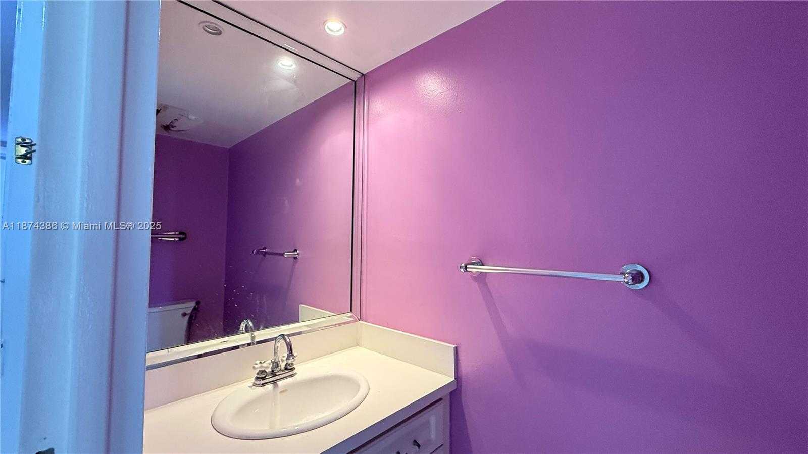 Small Image of 555 NORTH EAST 15TH ST #31D, Miami Number 8