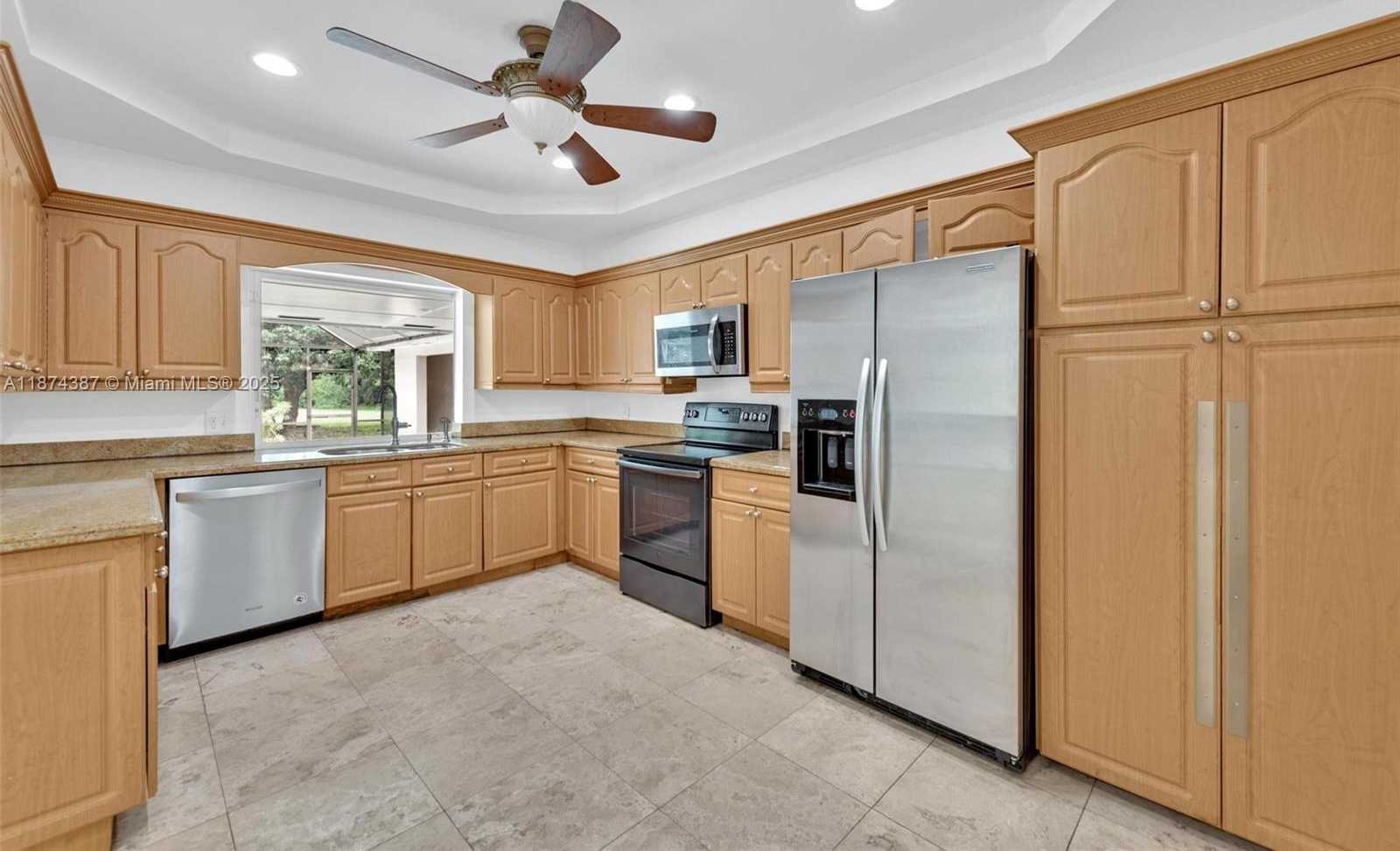 Small Image of 14780 SOUTH EAST OLD CUTLER RD #14780, Palmetto Bay Number 11