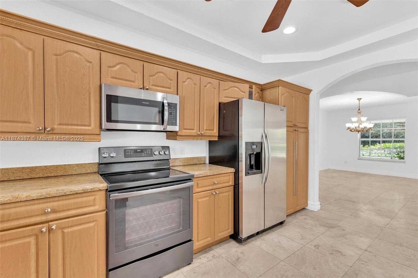 Small Image of 14780 SOUTH EAST OLD CUTLER RD #14780, Palmetto Bay Number 12