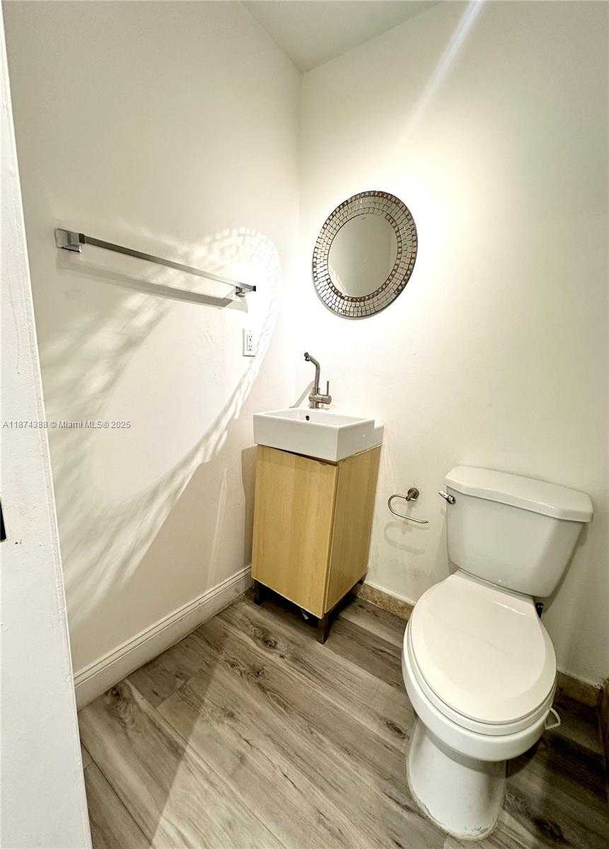 Small Image of 815 83RD ST #C, Miami Beach Number 6