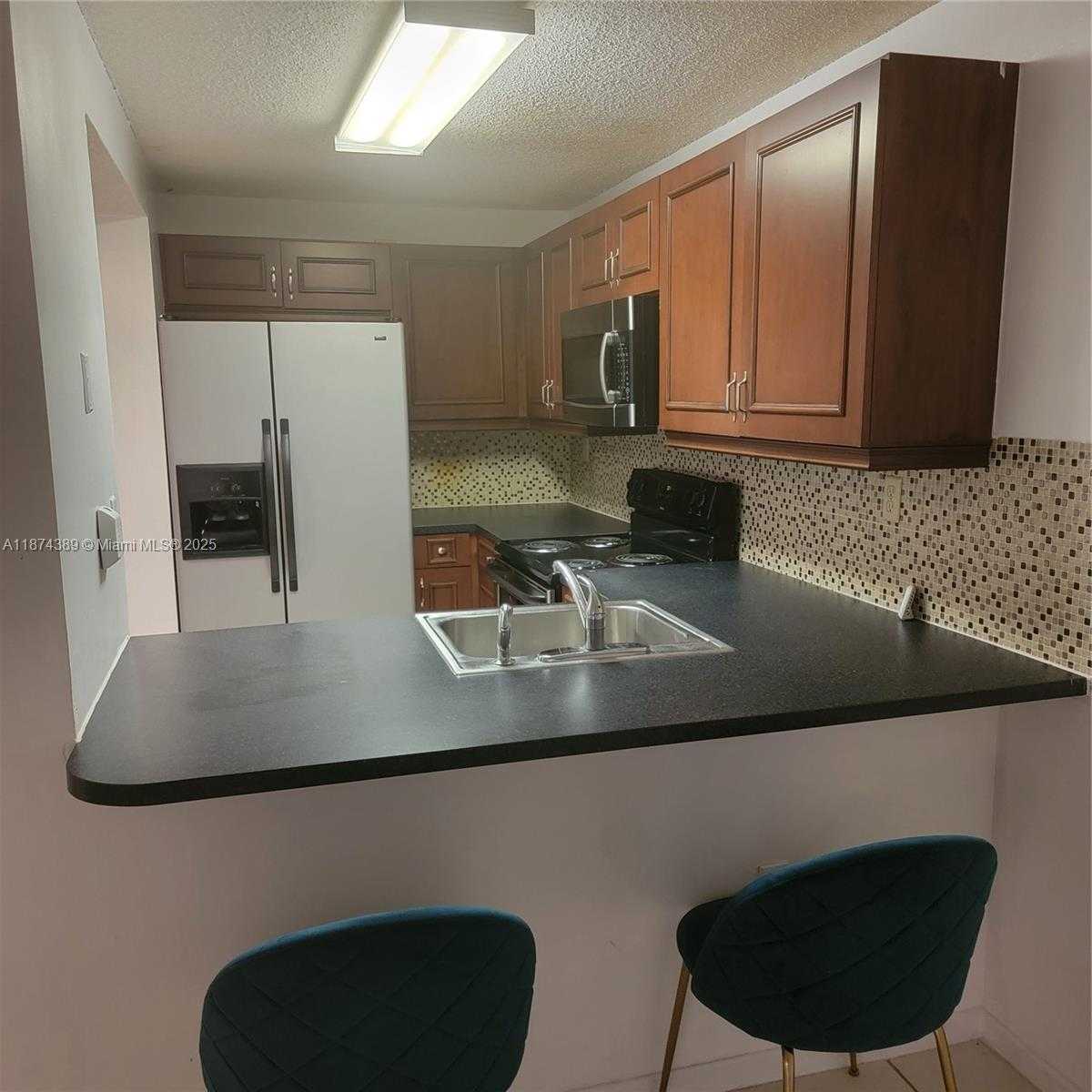 Small Image of 210 SOUTH WEST 11TH ST #308, Miami Number 4