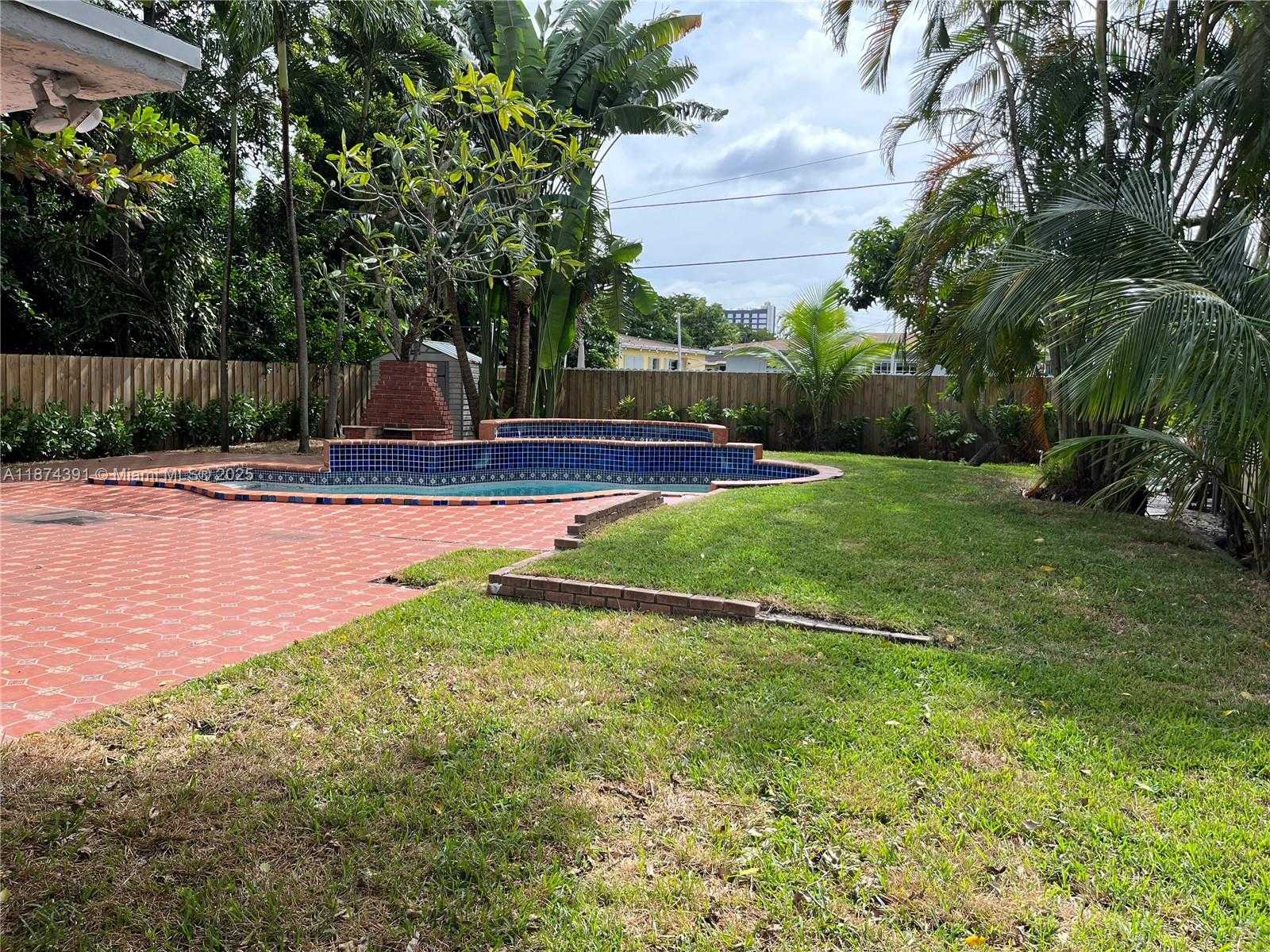 Small Image of 550 NORTH EAST 174TH ST, North Miami Beach Number 20