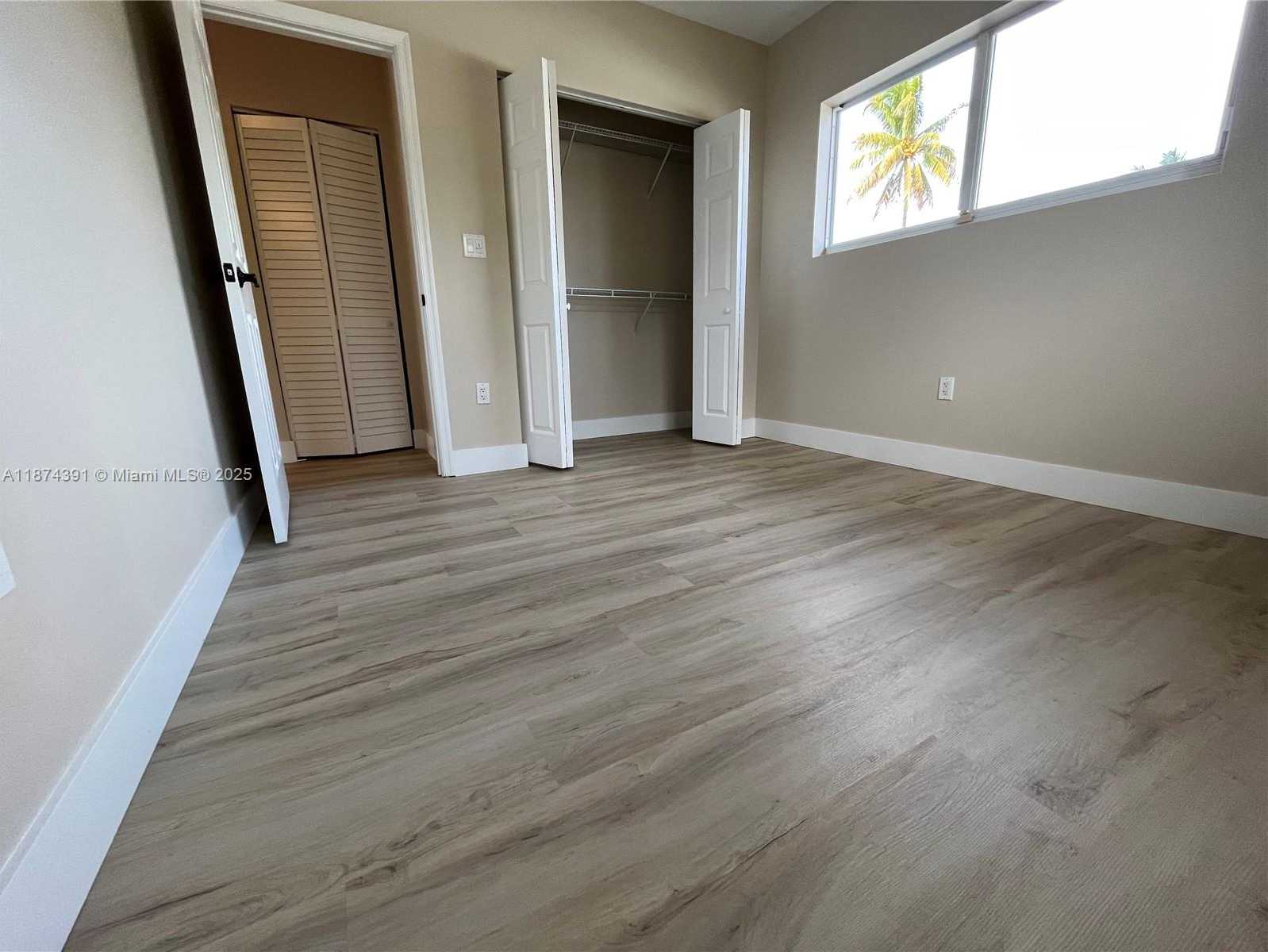 Small Image of 550 NORTH EAST 174TH ST, North Miami Beach Number 32