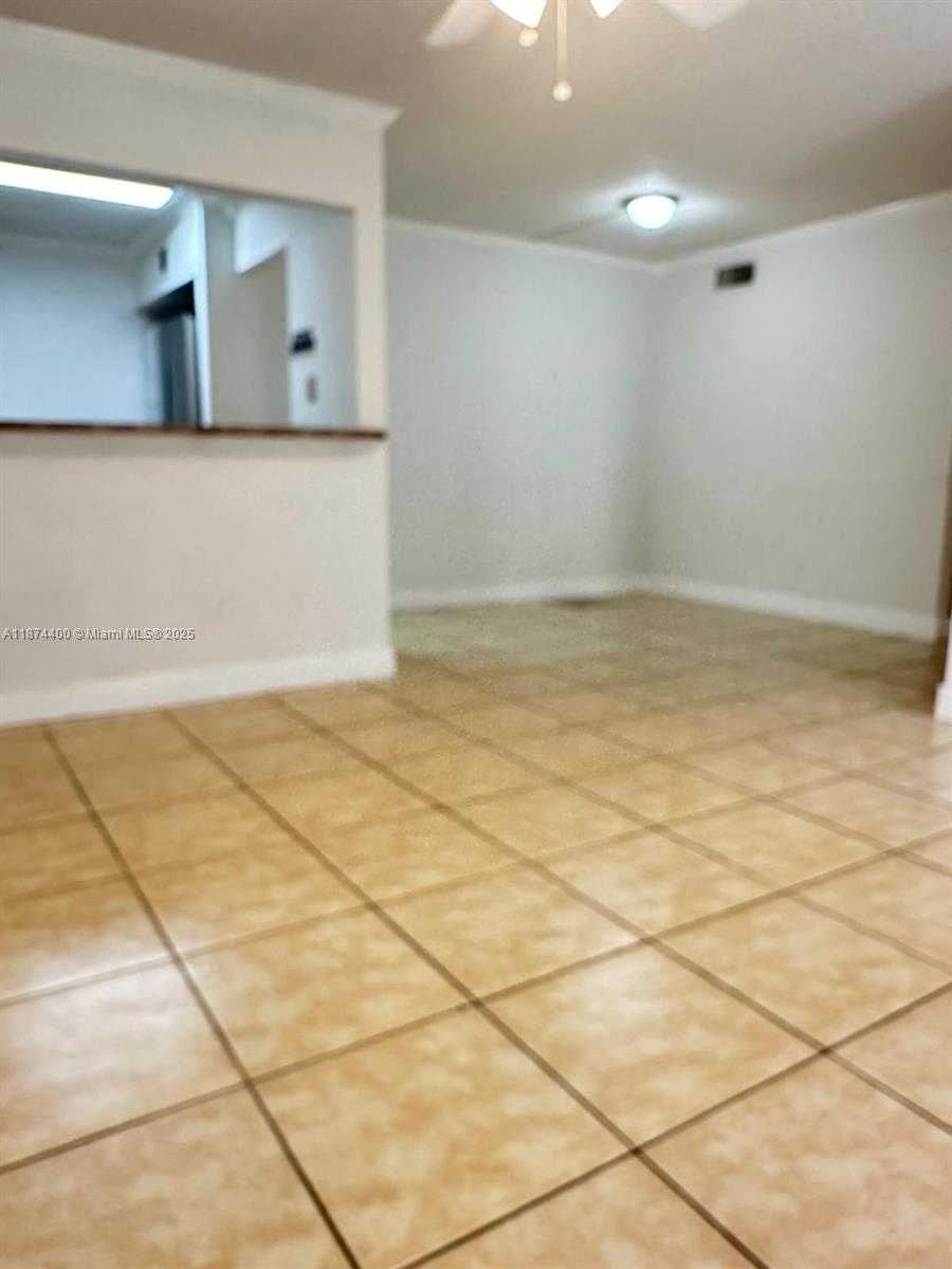 Small Image of 6705 WEST 26TH DR #13-7, Hialeah Number 4