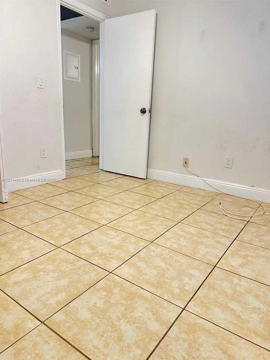 Small Image of 6705 WEST 26TH DR #13-7, Hialeah Number 7