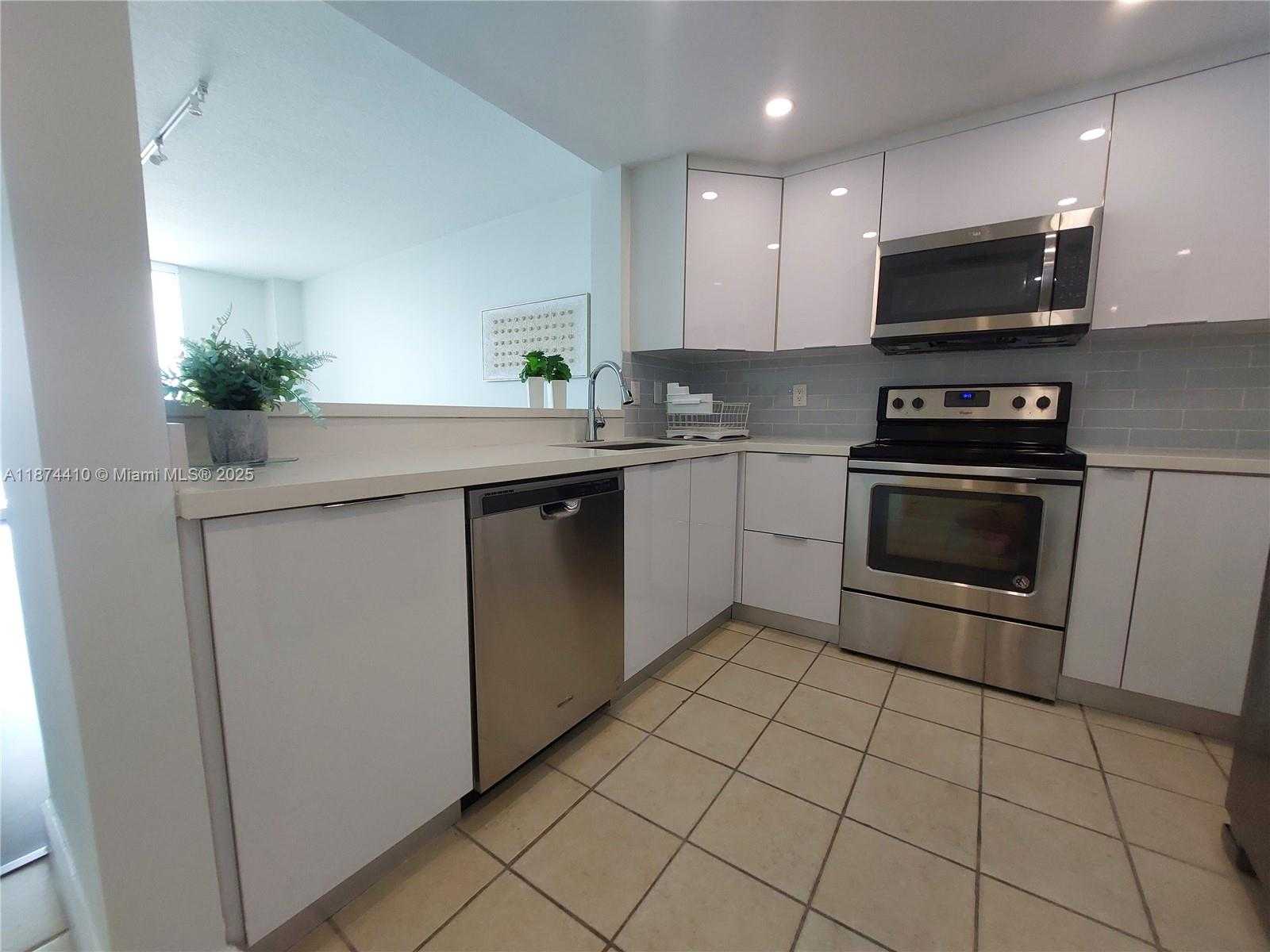 Small Image of 1250 SOUTH MIAMI AVE #2011, Miami Number 13