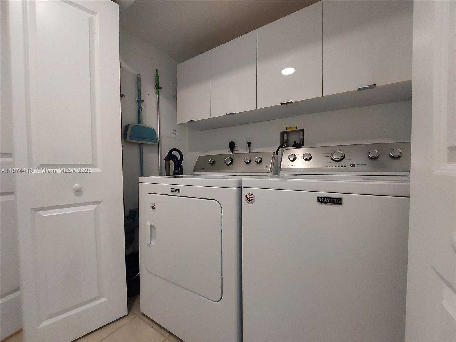 Small Image of 1250 SOUTH MIAMI AVE #2011, Miami Number 18