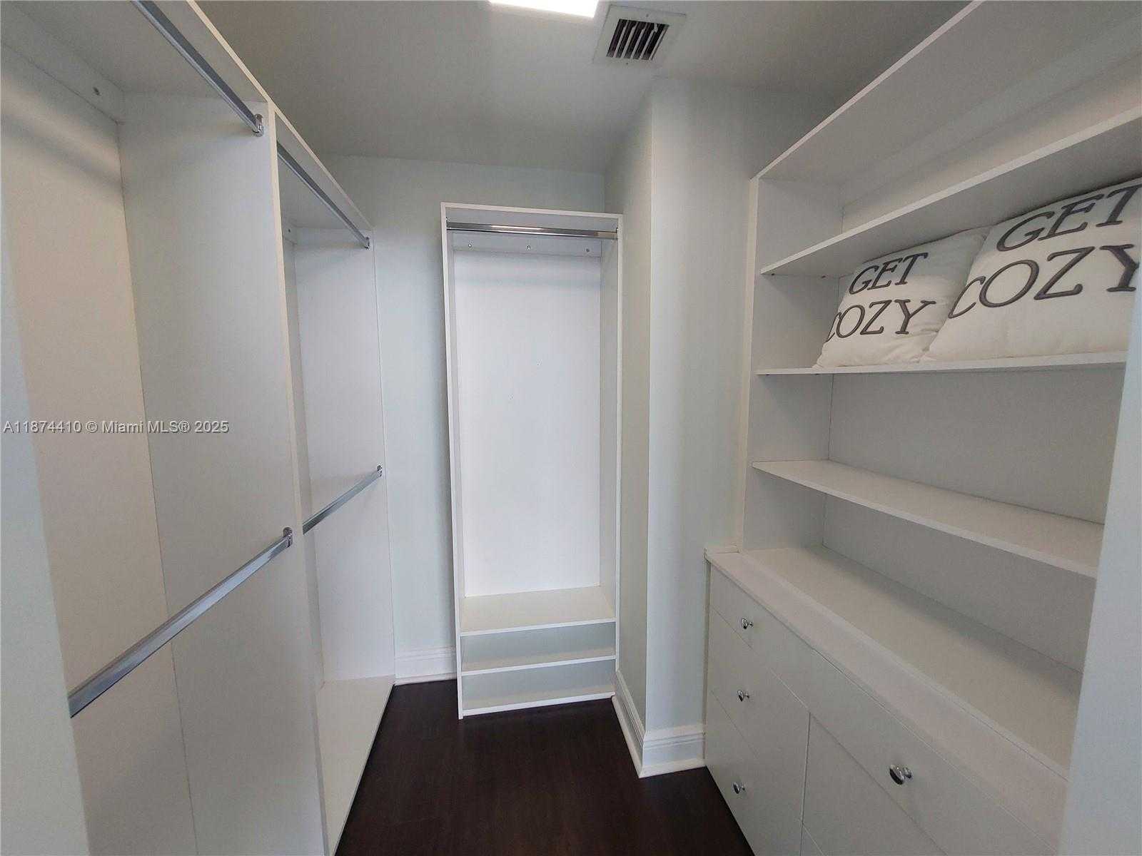 Small Image of 1250 SOUTH MIAMI AVE #2011, Miami Number 8