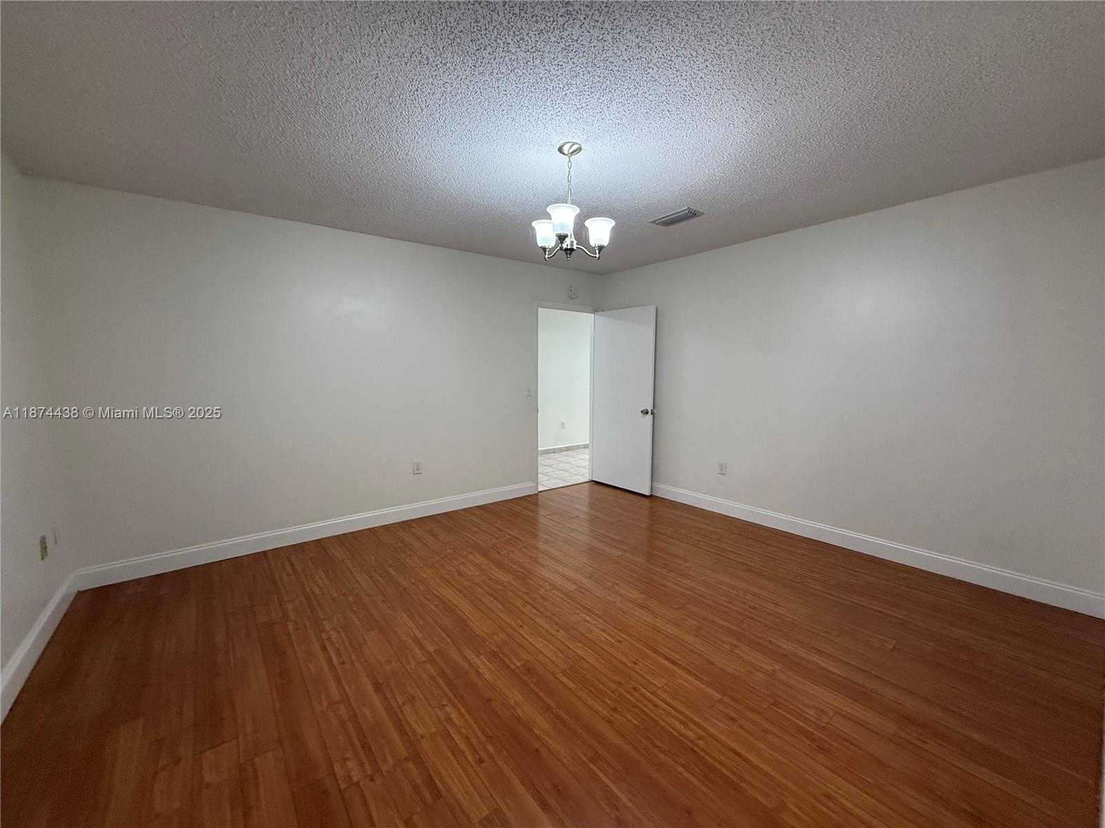 Small Image of 3559 WEST 71ST TER, Hialeah Number 11