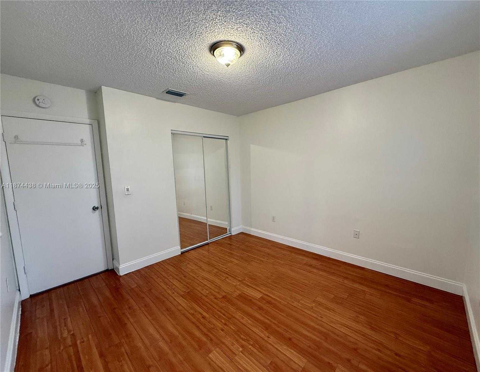 Small Image of 3559 WEST 71ST TER, Hialeah Number 16