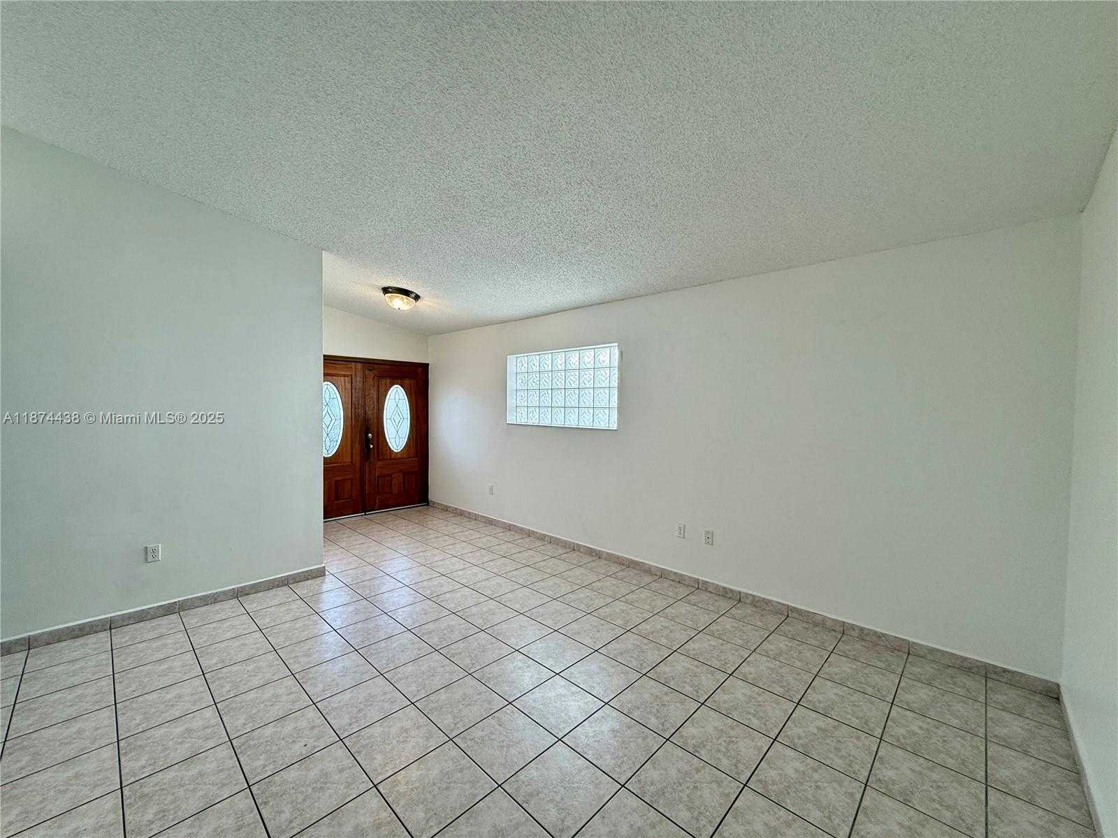 Small Image of 3559 WEST 71ST TER, Hialeah Number 7