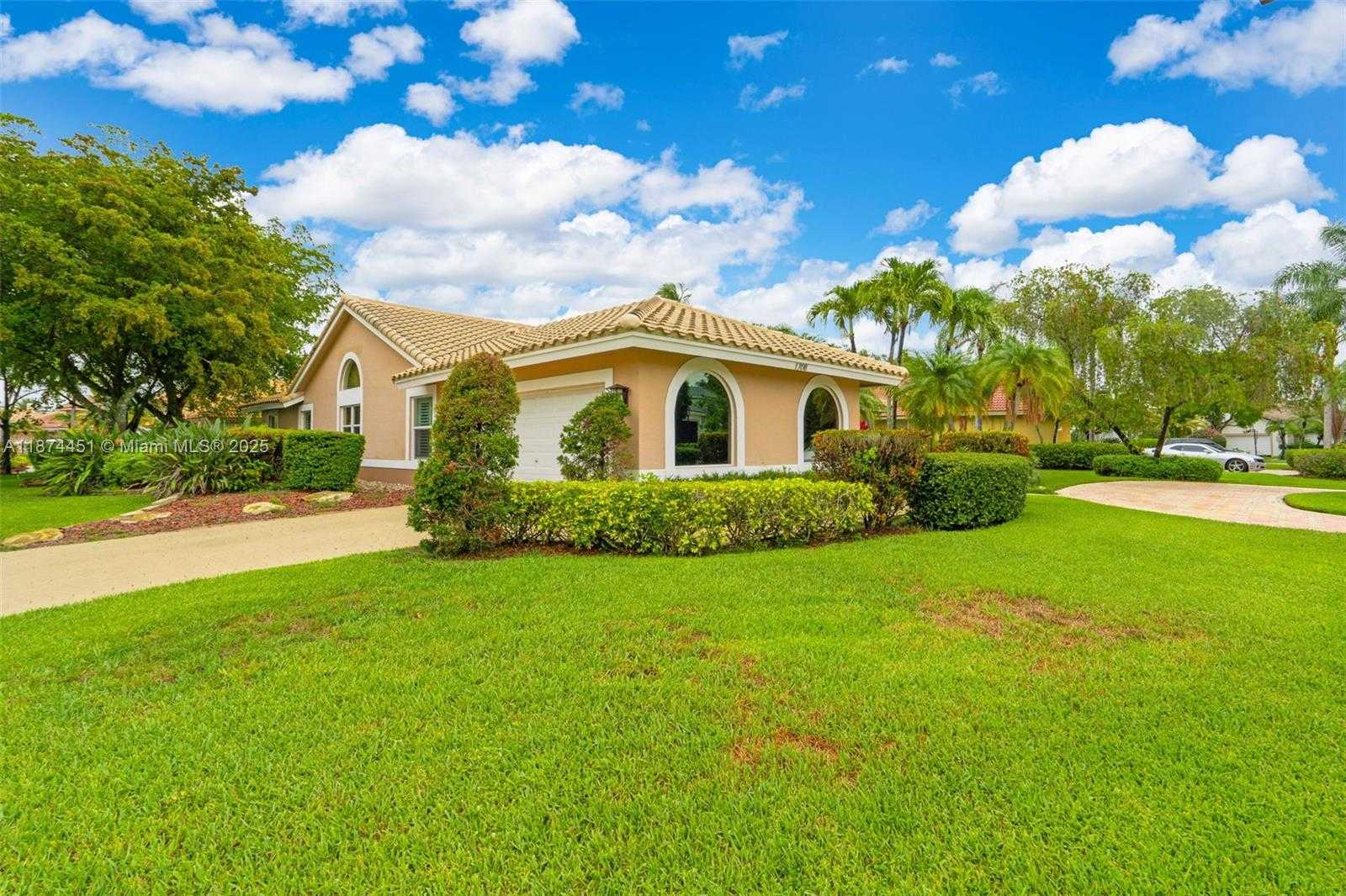Small Image of 1708 NORTH WEST 126TH DR, Coral Springs Number 2