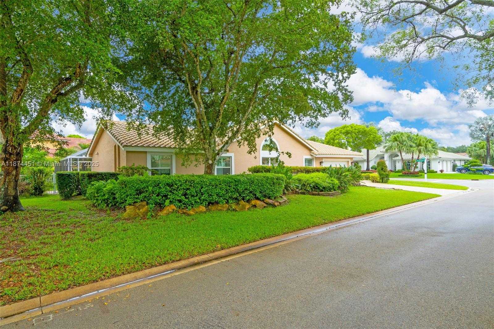 Small Image of 1708 NORTH WEST 126TH DR, Coral Springs Number 3