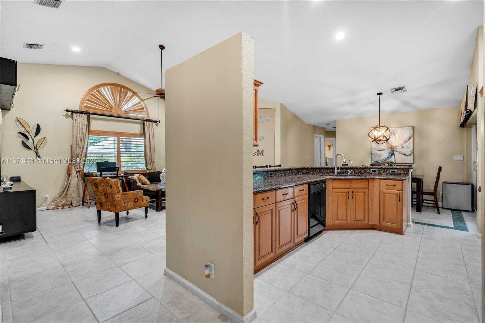 Small Image of 1708 NORTH WEST 126TH DR, Coral Springs Number 9