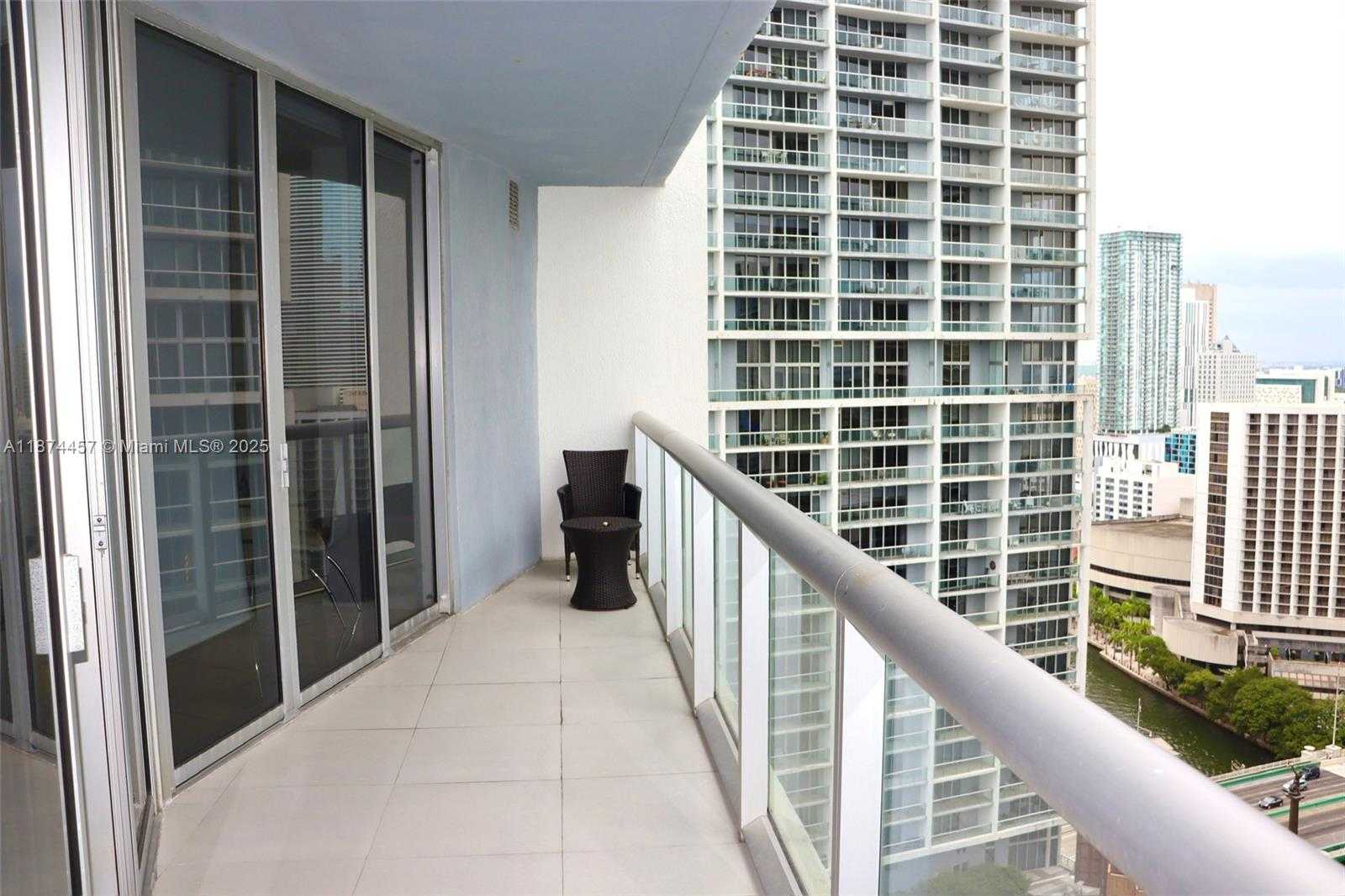 Small Image of 495 BRICKELL AVE #2806, Miami Number 3