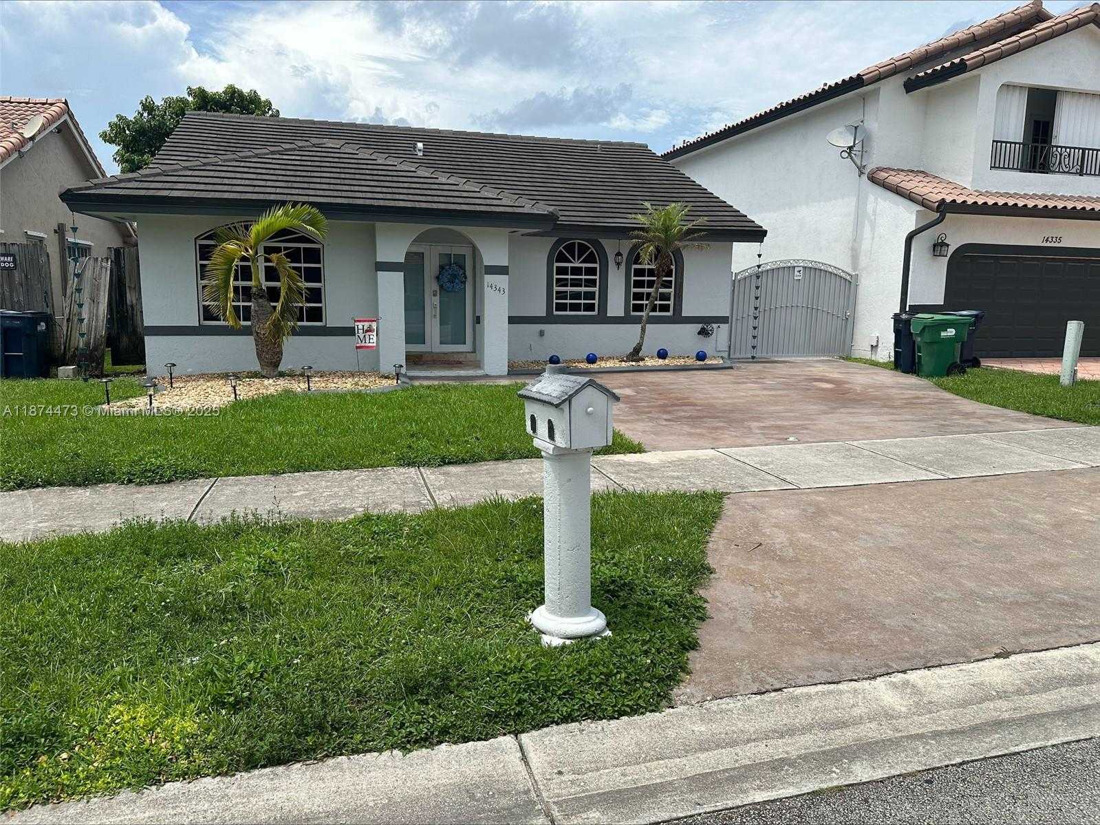 Small Image of 14343 SOUTH WEST 115TH TER, Miami Number 2