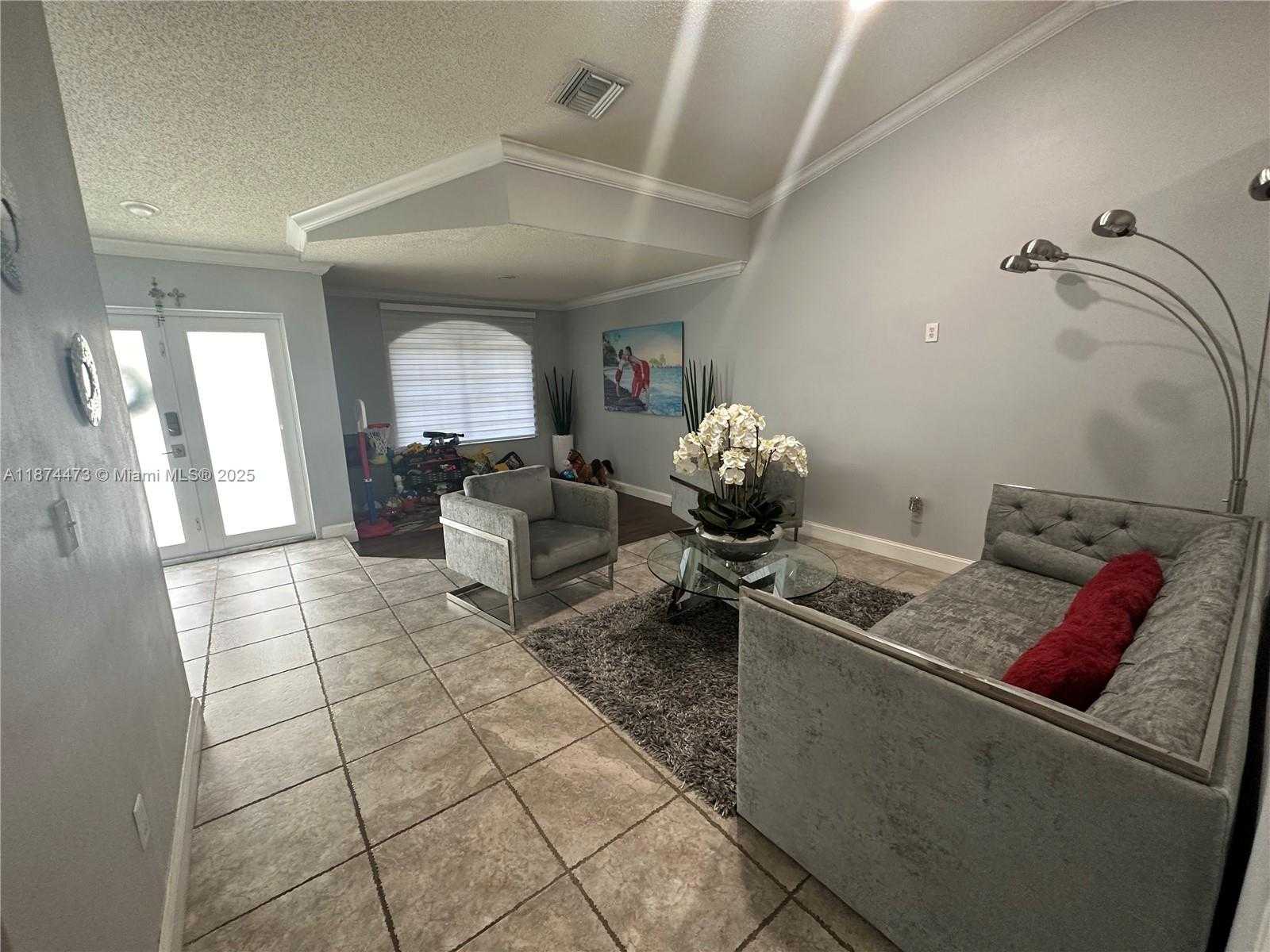 Small Image of 14343 SOUTH WEST 115TH TER, Miami Number 5