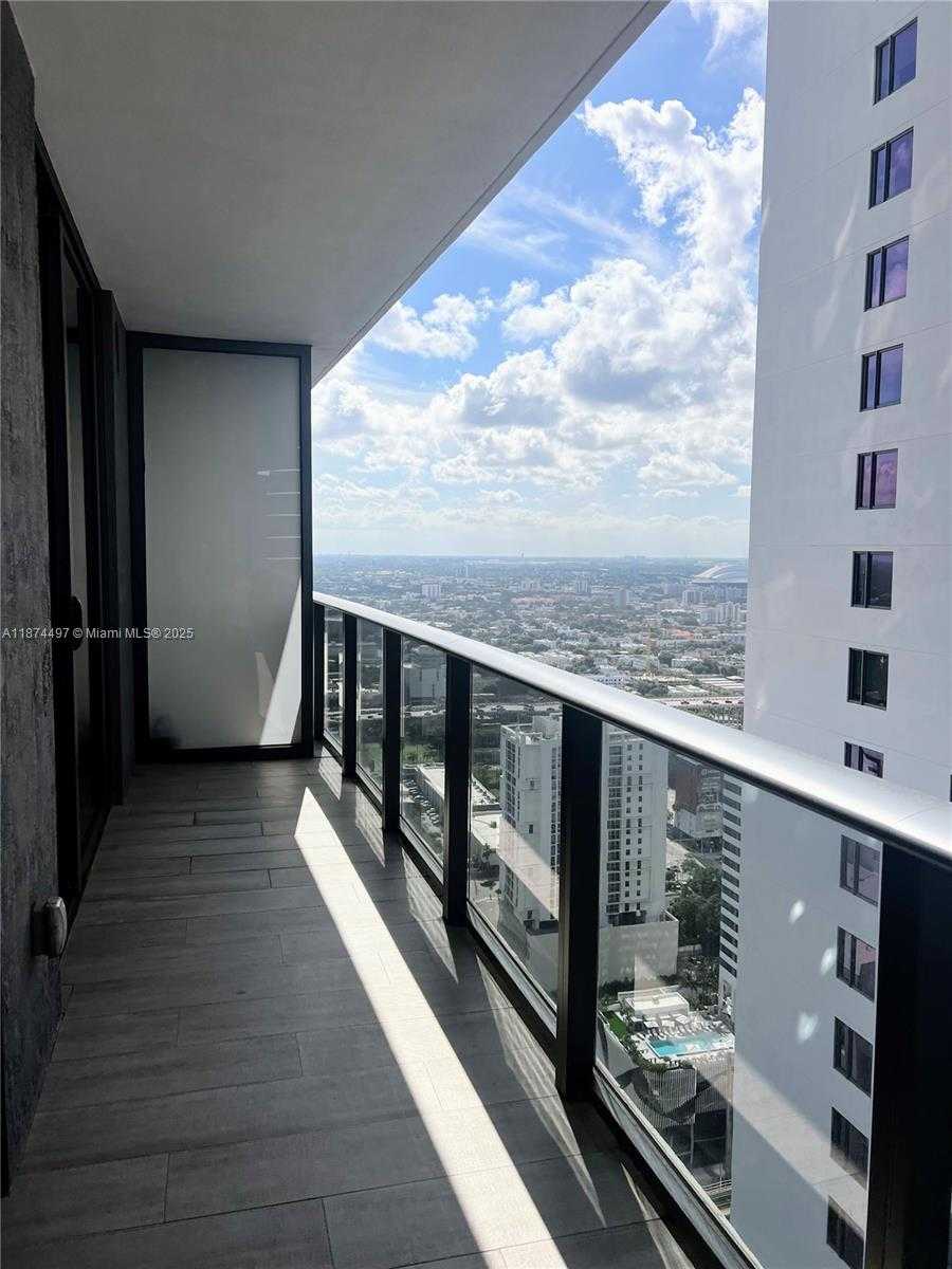 Small Image of 55 SOUTH WEST 9TH ST #3609, Miami Number 9