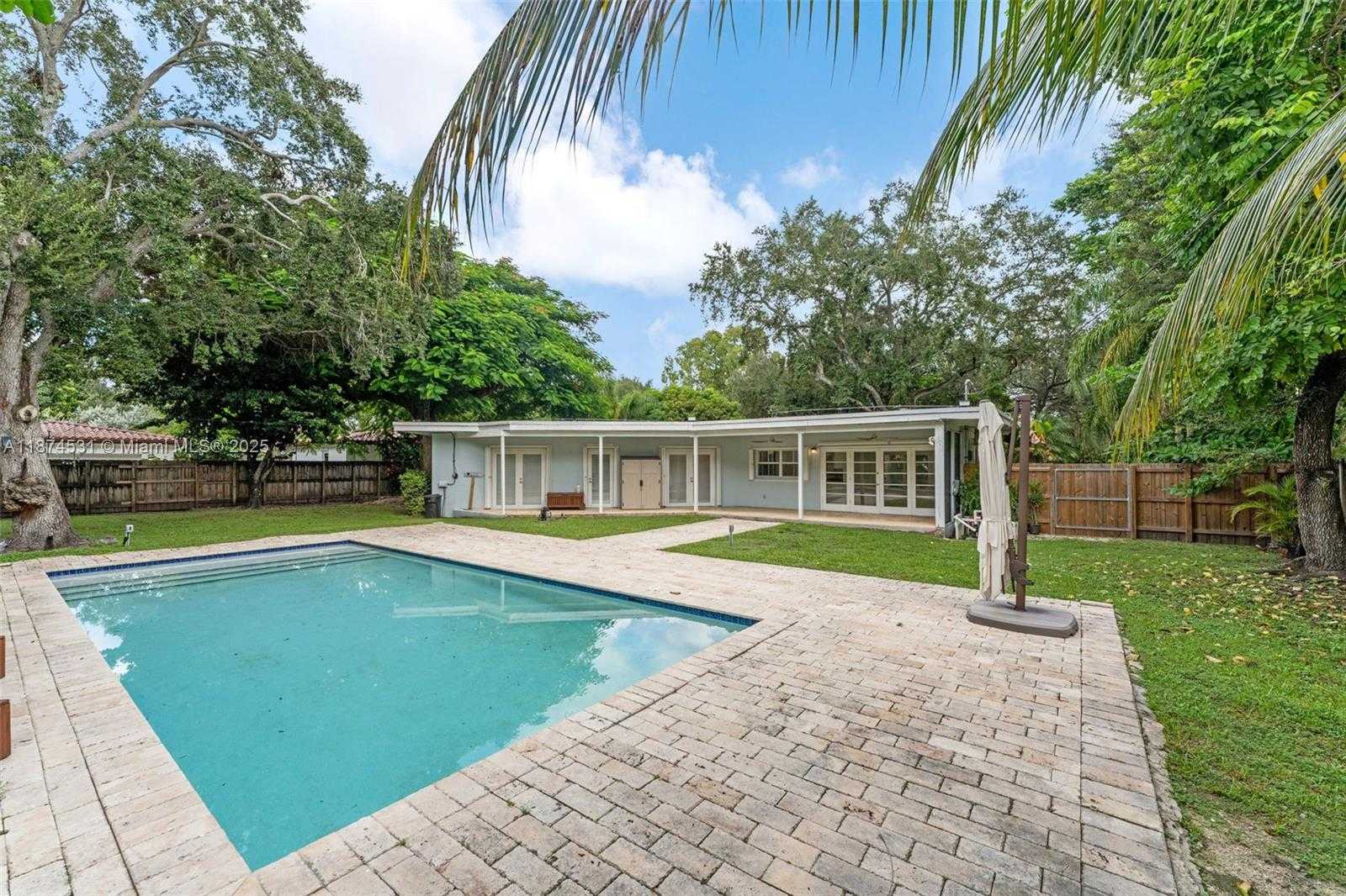 Small Image of 8318 SOUTH WEST 131ST ST, Pinecrest Number 16